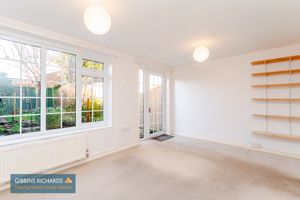 Sitting Room- click for photo gallery